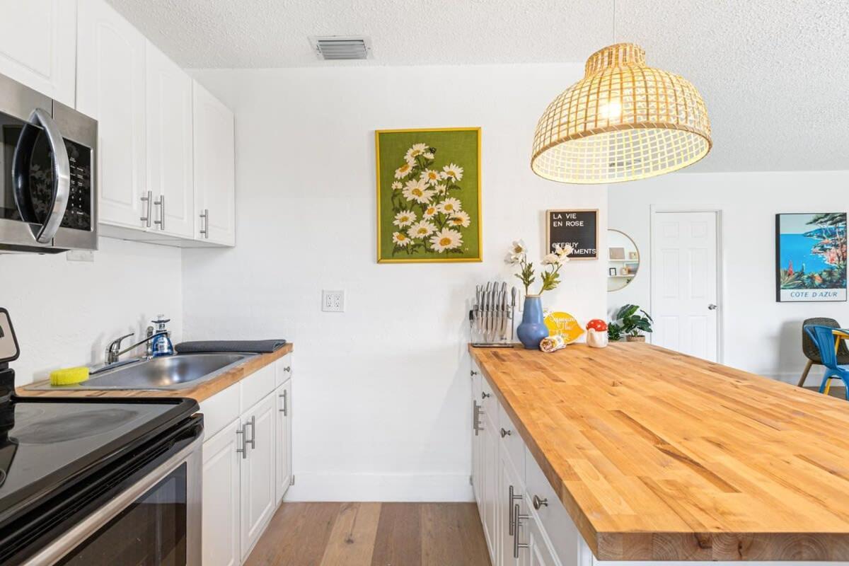 Lovely 2 Bedroom Condo In Sailboat Bend Fort Lauderdale Kültér fotó