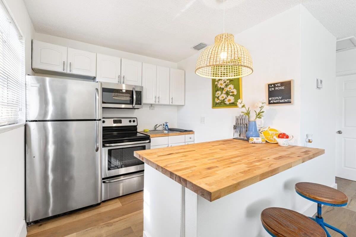 Lovely 2 Bedroom Condo In Sailboat Bend Fort Lauderdale Kültér fotó